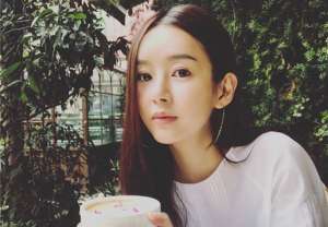 陳赫曬張子萱照片 網(wǎng)友-日子自己在過幸福就好吧