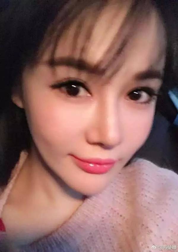 冉瑩穎近照曝光 大家被那一張蠟像臉嚇到了