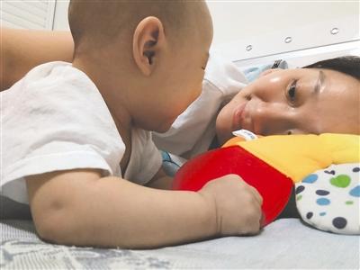 母愛如山：7月大嬰兒肝硬化 27歲媽媽割肝救子
