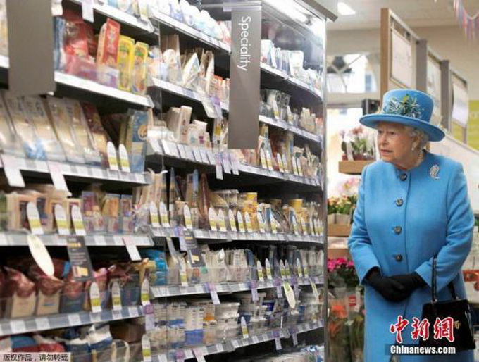 英國女王“長壽菜單”:堅持去淀粉 愛吃巧克力