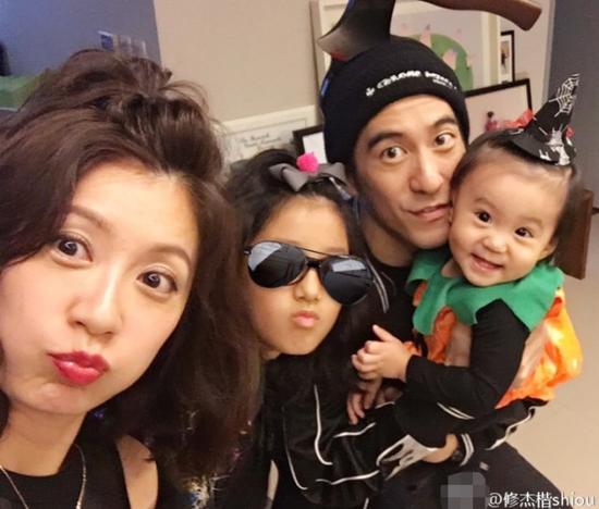 賈靜雯透露三女兒是15日出生 打算封肚不會再生