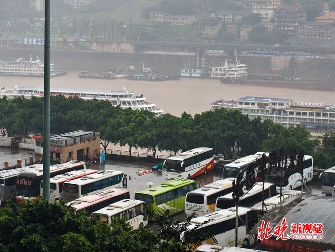 長途汽車票實名制 車票與人或證件不一致者不得乘車