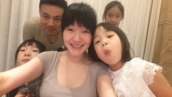 許老三神模仿小S性感表情 小S人來瘋的本性許老三完美遺傳