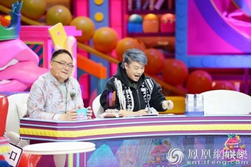 徐靜蕾《奇葩說》秀恩愛 猛贊黃立行：哪兒都好！