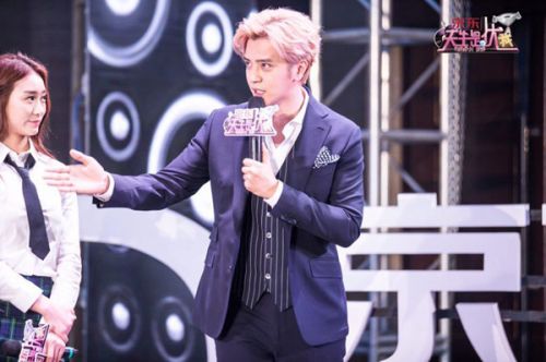 浙江衛視《天生是優我》發布會舉行 羅志祥攜十三少女驚艷亮相
