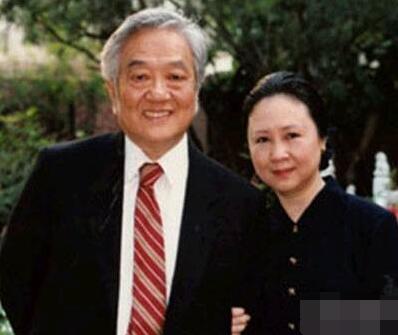 瓊瑤尊嚴(yán)死引思考 老公住院400日瓊瑤含淚書3千字長文