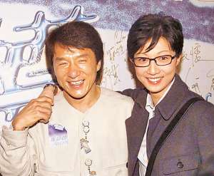 成龍昔日談小龍女稱“會(huì)負(fù)責(zé)” 名嘴狠批：人渣