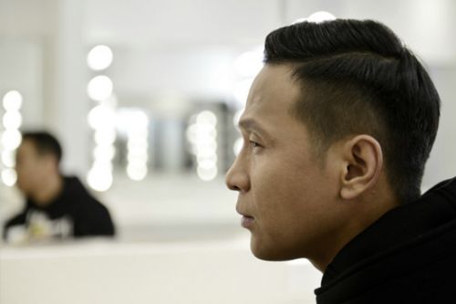 《笑聲傳奇》曝花絮照 宋小寶變“氣質流”型男