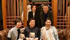 58歲倪萍近照曝光 卻和趙忠祥越來(lái)越像了