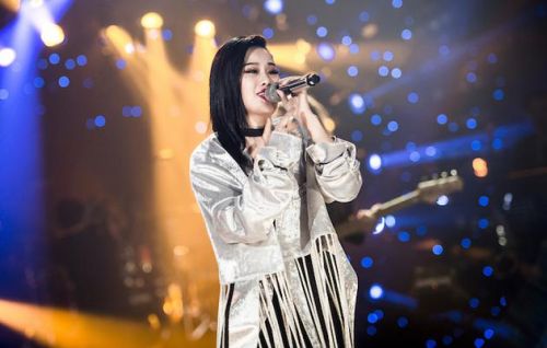 劉歡幫唱袁婭維 我是歌手第五季總決賽師徒合體放大招