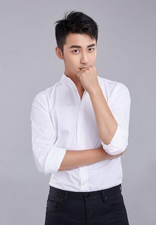 《下一站大明星》許鎮耀寵溺粉絲 壁咚涂口紅送暖手寶