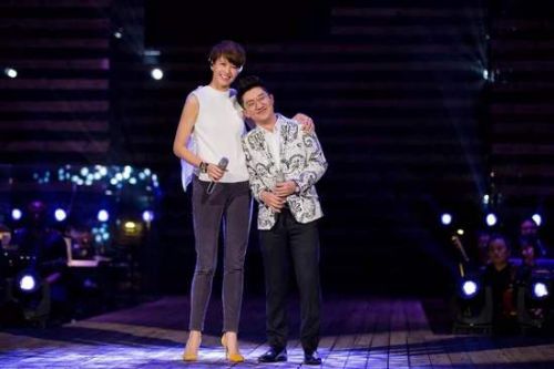 金志文梁詠琪最萌身高差 同臺對唱《沉迷》驚艷現場