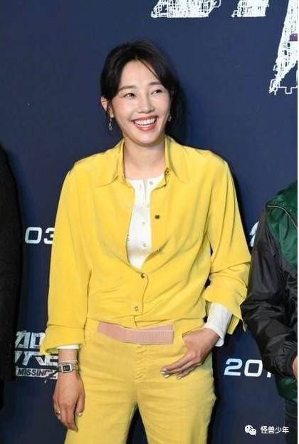 白百何離婚后片酬超楊冪 被曝買2萬塊大衣送情人