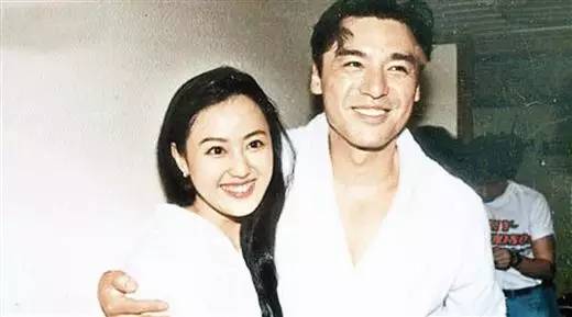 她結(jié)婚后交往5位猛男 導(dǎo)致2個億萬富豪破產(chǎn)！