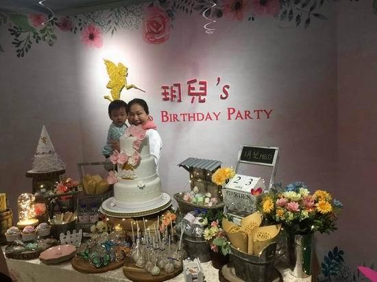 大S為女兒小玥兒慶生三歲生日 一家四口幸福同框