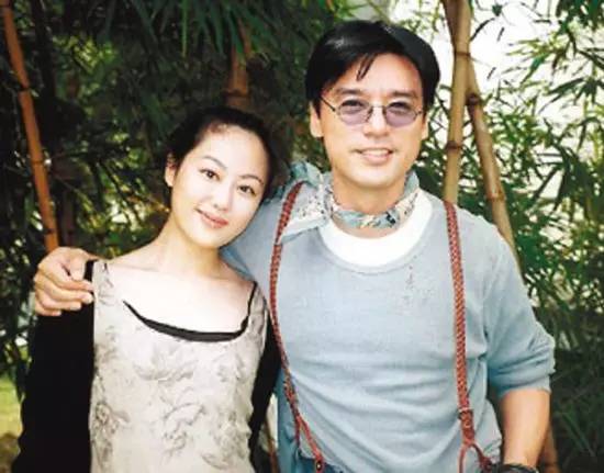 她結(jié)婚后交往5位猛男 導(dǎo)致2個億萬富豪破產(chǎn)！