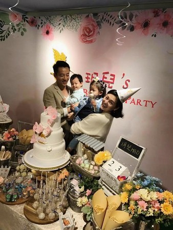 大S開心替玥兒辦生日趴！汪小菲抱兒子溫暖凝望