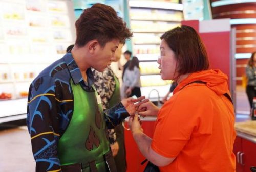 驚險！大左《鮮廚當道》意外中毒 現場擠血嚇壞眾人