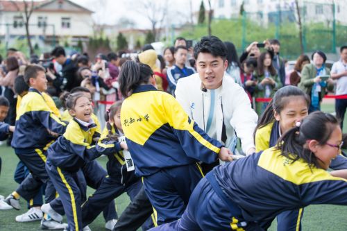 陳赫《奔跑吧》大連錄制綜藝加公益奔跑有意義