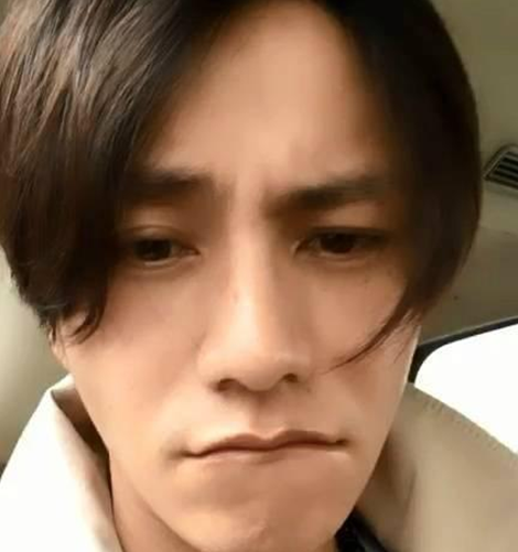 陳坤直播素顏出鏡 盛世美顏完全不像40歲的人