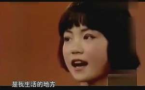 這是14歲的王菲？短卷發(fā)+厚劉海大眼好萌