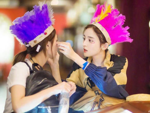 《花少3》古力娜扎江疏影合照 這對(duì)高顏值姐妹花超美