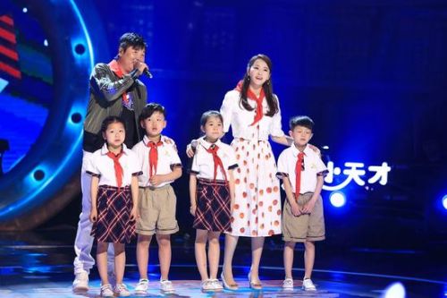 《歌聲的翅膀》九歲孩童原創歌曲訴壓力 伊能靜情緒激動