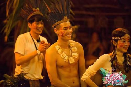 楊祐寧《花少3》掌舵勇釣食人魚火力全開