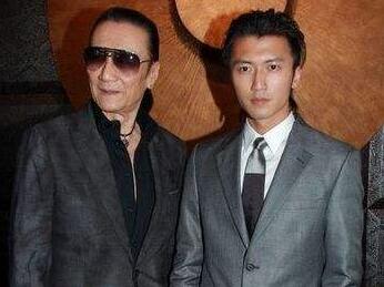 謝霆鋒送謝賢父親節大禮 豪擲7000萬購海景房