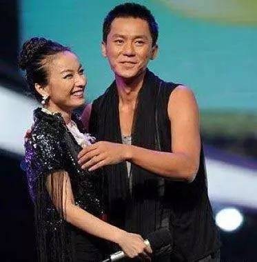 “丑小鴨”逆襲成女神！剪短發清新少女感爆棚！喜歡李易峰？不，其實謝娜幫她助攻過同是L姓的他！