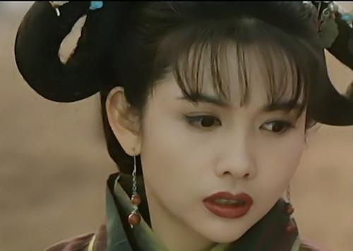 風(fēng)月無(wú)邊是她，清純無(wú)敵也是她